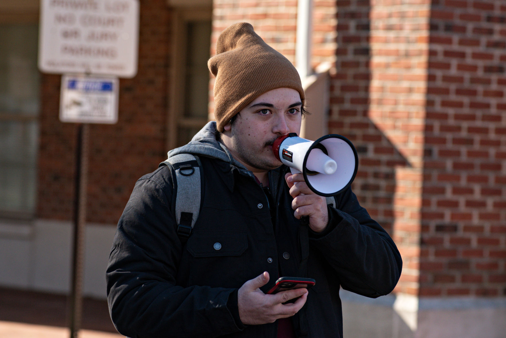 011021_nws_vandrewprotest